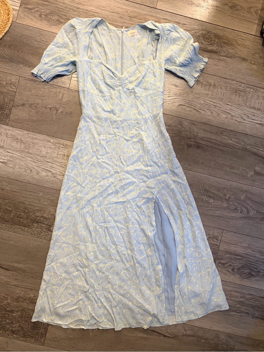 Wilfred Light Blue Floral Midi Dress with Sweetheart Neck